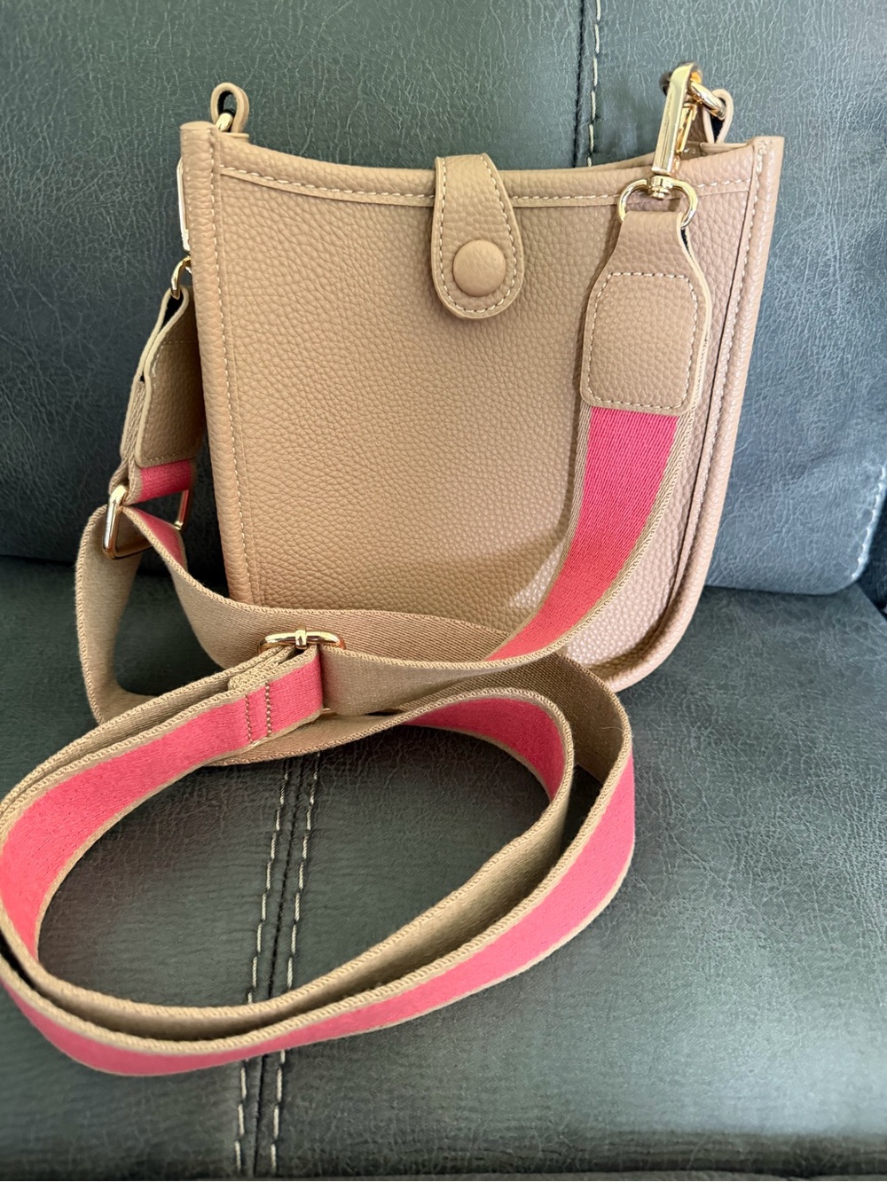 Unbranded Tan Crossbody Bag with Pink Accent Strap